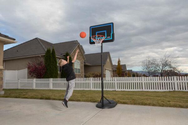 Lifetime Top Junior Street Mobil Basketball Stander - Image 2